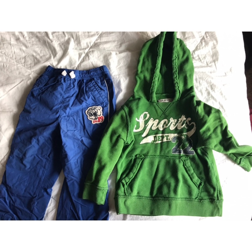 2T Boys Sweatshirt and Sweatpants